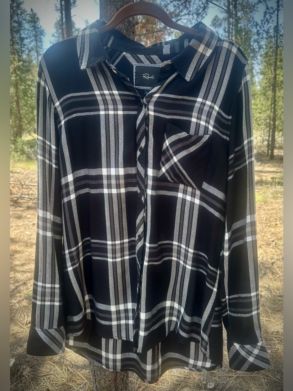 Rails Hunter Plaid Button Down Shirt Black White Taupe Rayon Size L